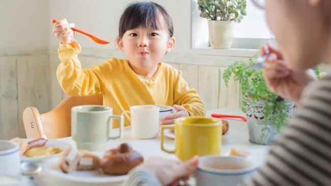 Gỡ “rối” cho mẹ với 10 mẫu thực đơn cho bé 4 tuổi biếng ăn