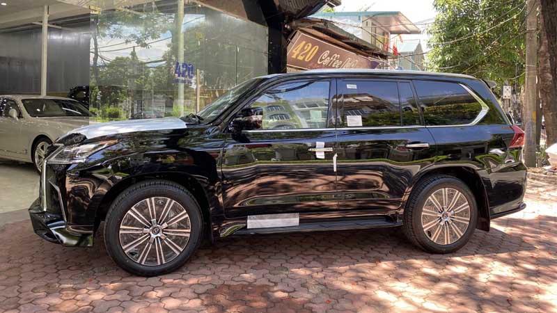 Lexus LX570 Super Sport 2022 là mẫu xe được các đại gia Việt rất săn đón