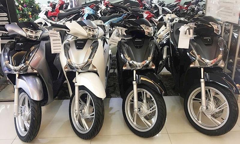 Dựa theo đánh giá xe Honda SH 125i có nhiều phiên bản và màu sắc khác nhau.